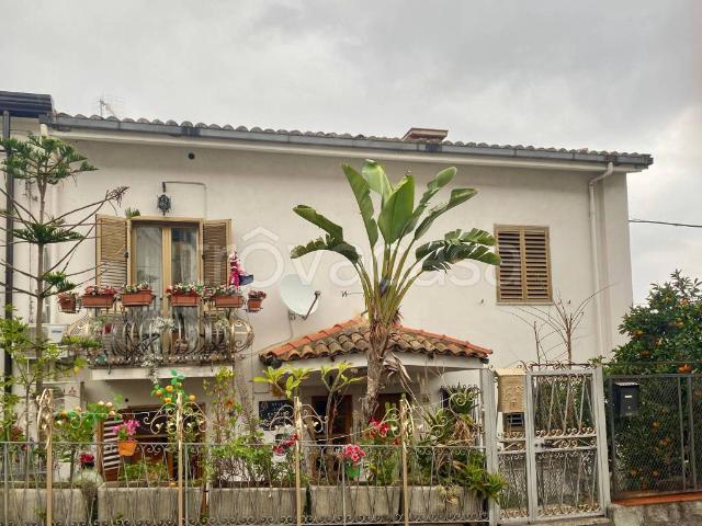 Appartamento in affitto a Taormina via Campo Sportivo, arredato, terrazzo, balcone TrovaCasa