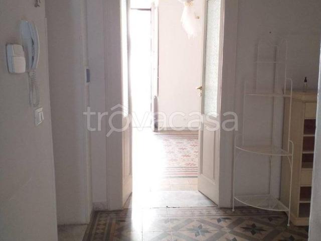Appartamento in affitto a Taranto corso Umberto I, 124, non arredato/vuoto, balcone, cucina semiabitabile TrovaCasa