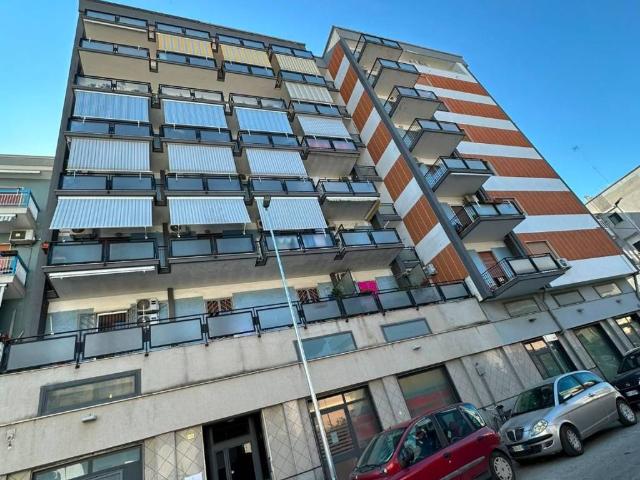 Appartamento in affitto a Taranto TA