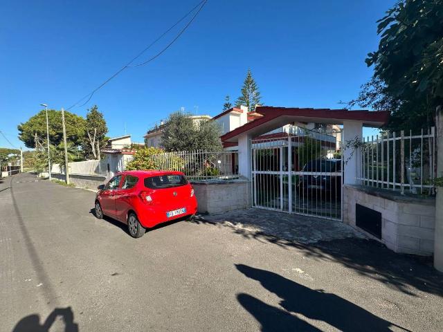 Appartamento in affitto a Taranto TA