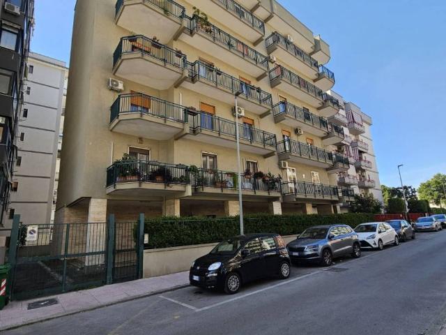Appartamento in affitto a Taranto TA