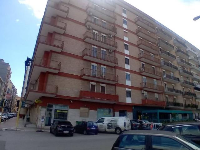 Appartamento in affitto a Taranto TA