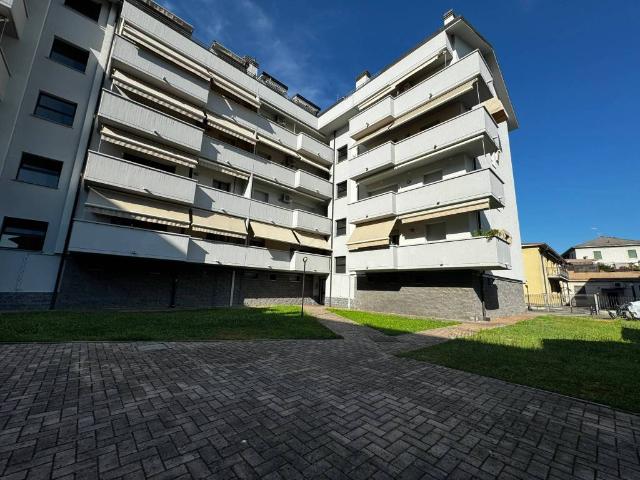 Appartamento in affitto a Tavazzano con Villavesco LO