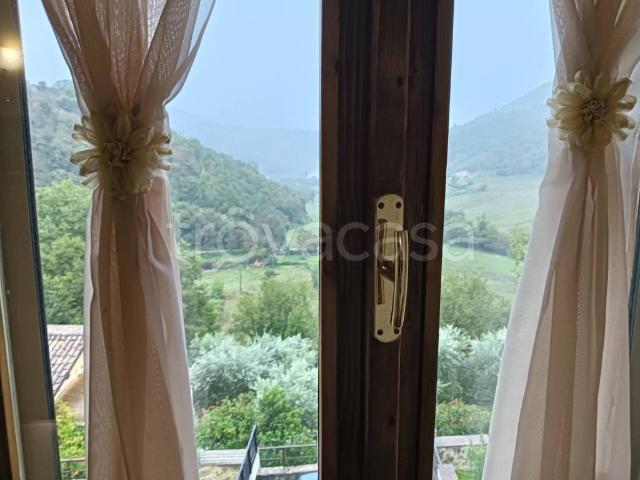 Appartamento in affitto a Terni strada La Castagna, arredato, caminetto, travi a vista TrovaCasa