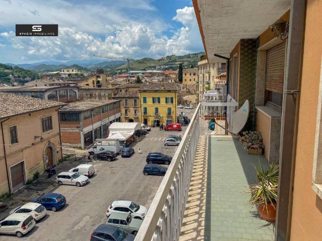 Appartamento in affitto a Teramo piazza Giuseppe Verdi, 10, arredato, terrazzo, ascensore TrovaCasa