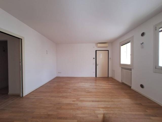 Appartamento in affitto a Thiene VI