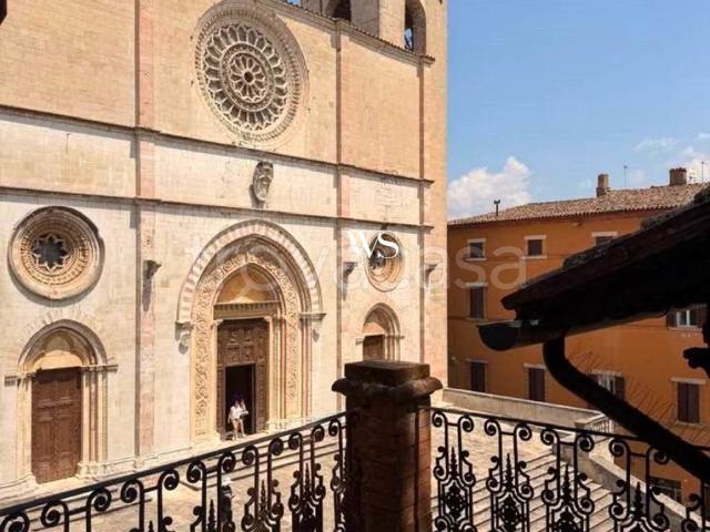 Appartamento in affitto a Todi todi, non arredato/vuoto, terrazzo, ascensore TrovaCasa