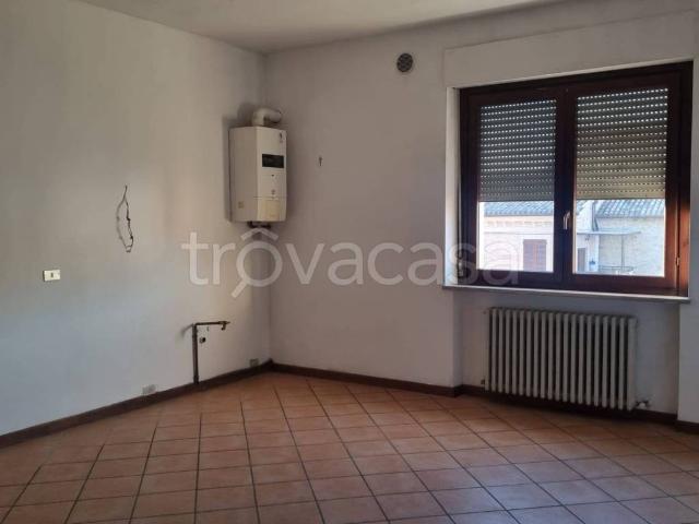 Appartamento in affitto a Tolentino via Pacifico Massi, non arredato/vuoto, ascensore, ripostiglio TrovaCasa
