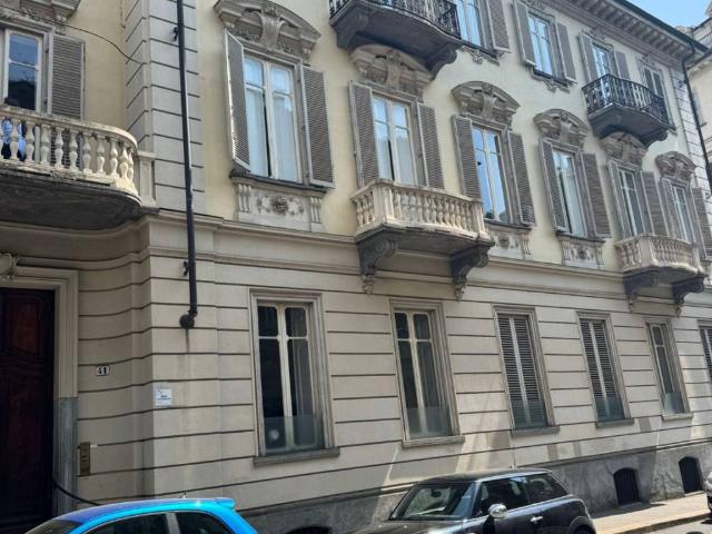 Appartamento in affitto a Torino TO