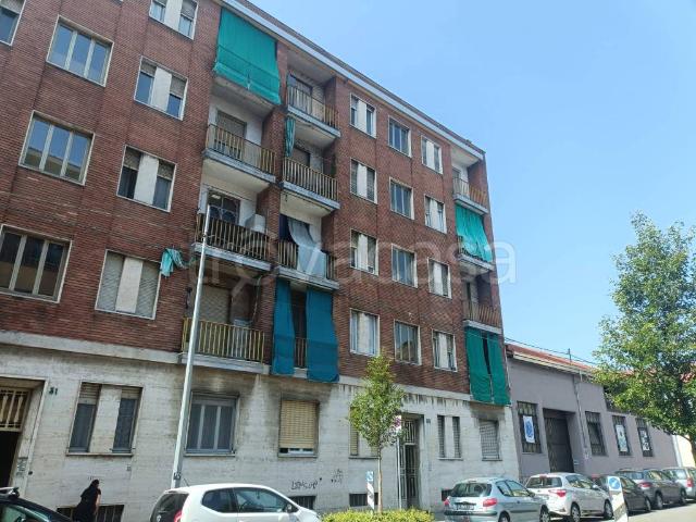 Appartamento in affitto a Torino via Capua, 33, non arredato/vuoto, riscaldamento centralizzato, vicinanze negozi TrovaCasa