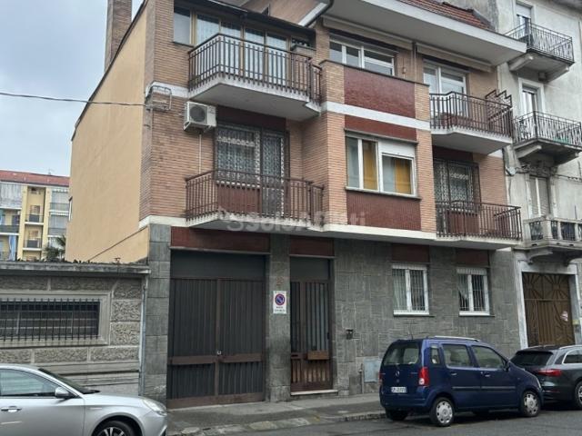 Appartamento in affitto a Torino via Crescentino, 32, arredato, centrale, lavatrice TrovaCasa