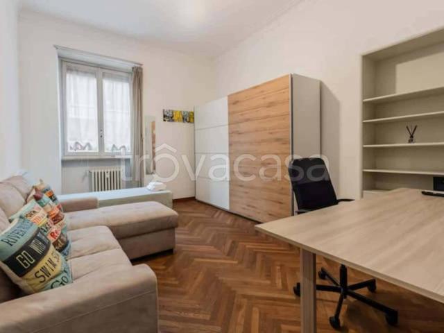 Appartamento in affitto a Torino via Cristoforo Colombo, arredato, balcone TrovaCasa