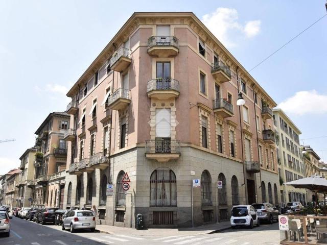 Appartamento in affitto a Torino via Andrea Doria, 14, arredato, centrale, luminoso TrovaCasa