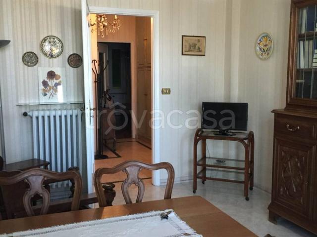 Appartamento in affitto a Torino via Boston, 30, arredato, ascensore, riscaldamento centralizzato TrovaCasa