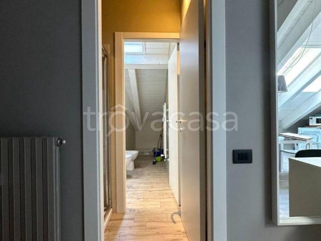Appartamento in affitto a Torino via Bardonecchia, 112, arredato, giardino privato, ristrutturato TrovaCasa