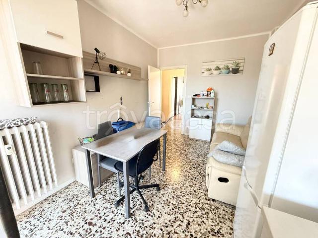 Appartamento in affitto a Torino via Barletta, 81, arredato, ascensore, doppia esposizione TrovaCasa