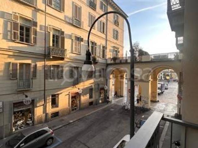 Appartamento in affitto a Torino via Giulia di Barolo, 3, Giardini Reali