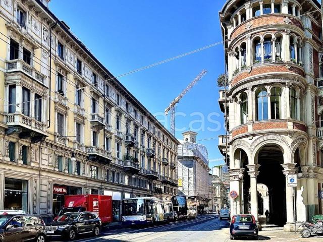 Appartamento in affitto a Torino via Giuseppe Barbaroux, 6, arredato, posto auto, terrazzo TrovaCasa