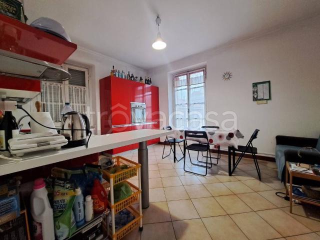 Appartamento in affitto a Torino via Giovanni da Verrazzano, arredato, senza ascensore, balcone TrovaCasa