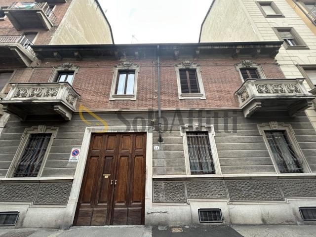 Appartamento in affitto a Torino via Luigi Capriolo, 51, arredato, riscaldamento centralizzato, centrale TrovaCasa