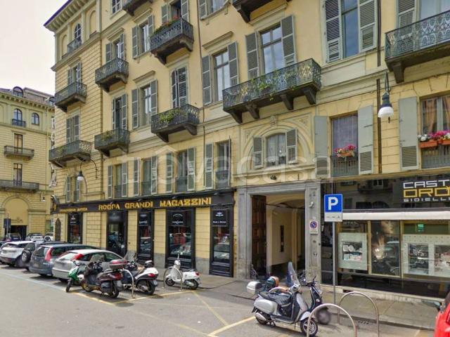 Appartamento in affitto a Torino via Luigi Lagrange, 2, arredato, ascensore, riscaldamento centralizzato TrovaCasa