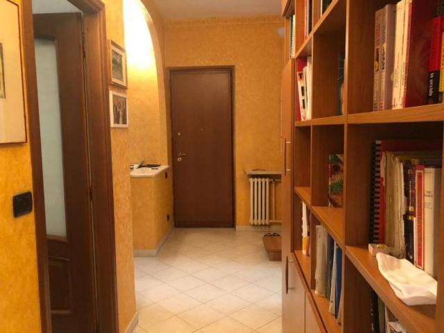 Appartamento in affitto a Torino via Montezemolo, 16, arredato, ascensore, riscaldamento centralizzato TrovaCasa
