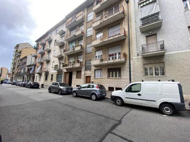 Appartamento in affitto a Torino via Michele Amari, 4, arredato, doppia esposizione, ultimo piano TrovaCasa