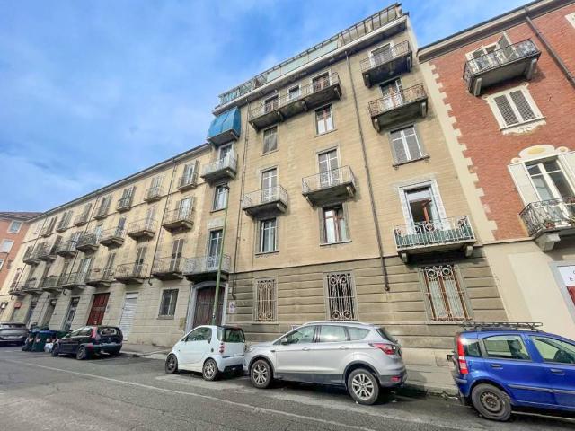 Appartamento in affitto a Torino via San Paolo, 4bis, arredato, riscaldamento autonomo, cantina TrovaCasa