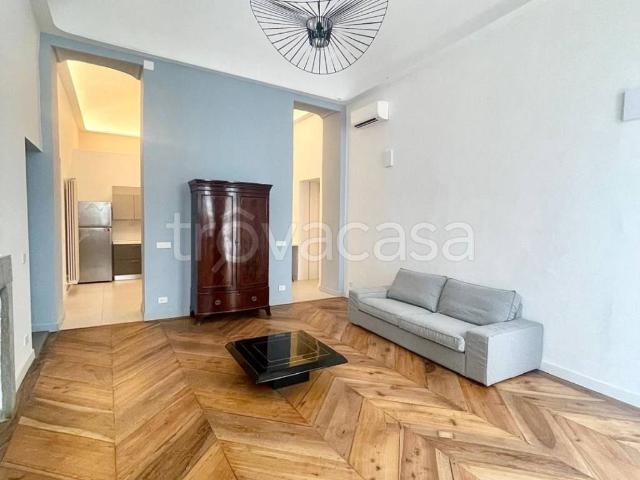 Appartamento in affitto a Torino via Sant'Agostino, arredato, ristrutturato, parquet TrovaCasa