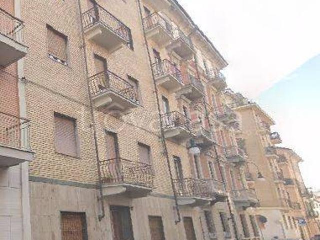 Appartamento in affitto a Torino via Perosa, 67, arredato, frigorifero, balcone TrovaCasa