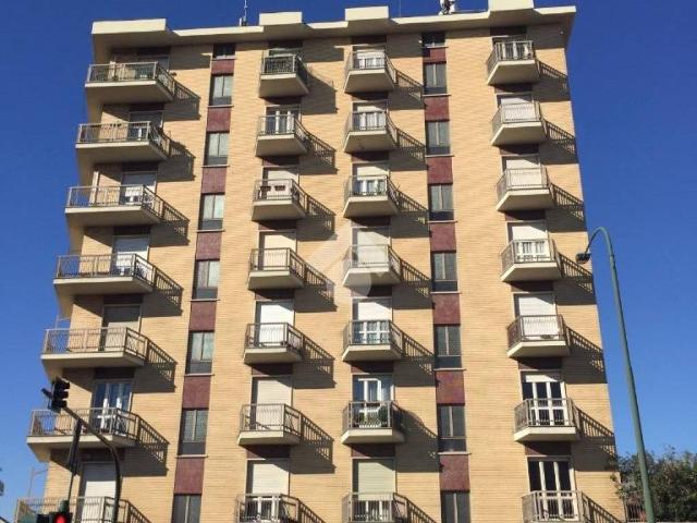 Appartamento in affitto a Torino via Pietro Cossa, 53, non arredato/vuoto, libero subito, ristrutturato TrovaCasa