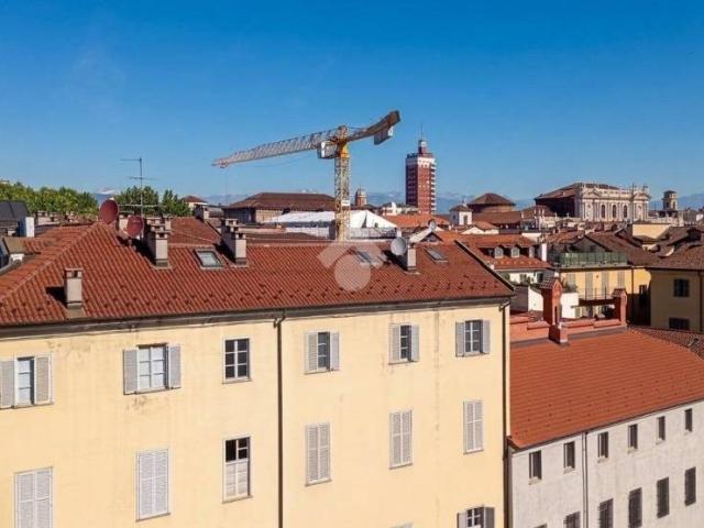 Appartamento in affitto a Torino, Via Roma