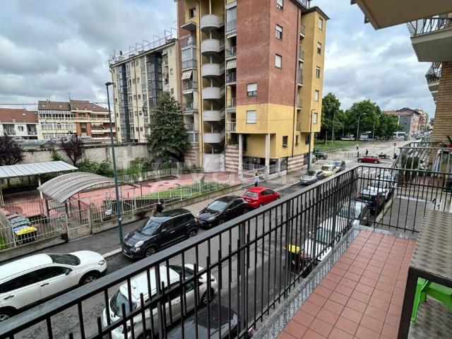 Appartamento in affitto a Torino via Val Lagarina, parzialmente arredato, doppia esposizione, cantina TrovaCasa