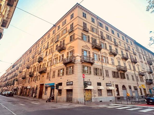 Appartamento in affitto a Torino via Vanchiglia, 10, arredato, ristrutturato, vicinanze negozi TrovaCasa