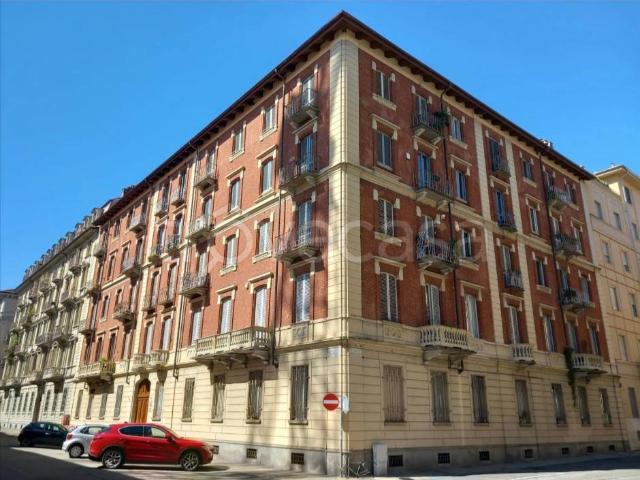 Appartamento in affitto a Torino via Vitaliano Donati, 25, arredato, contesto signorile, lavatrice TrovaCasa