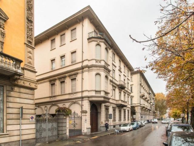 Appartamento in affitto a Torino corso Galileo Ferraris 33, parzialmente arredato, ascensore, riscaldamento centralizzato TrovaCasa