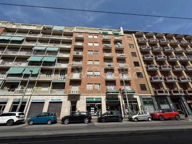 Appartamento in affitto a Torino corso Giulio Cesare, 201, arredato, vicinanze negozi, balcone TrovaCasa