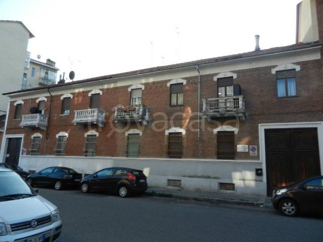 Appartamento in affitto a Torino strada Basse di Dora, 37, non arredato/vuoto, riscaldamento autonomo, doppia esposizione TrovaCasa