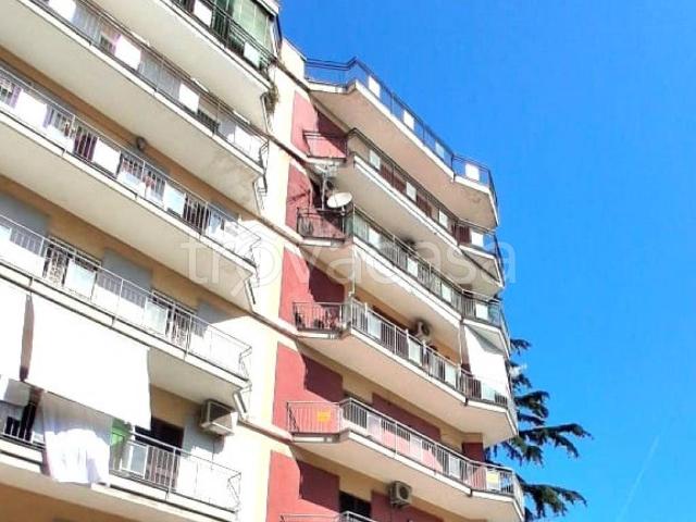 Appartamento in affitto a Torre del Greco via Alcide De Gasperi, 13, non arredato/vuoto, terrazzo, ascensore TrovaCasa