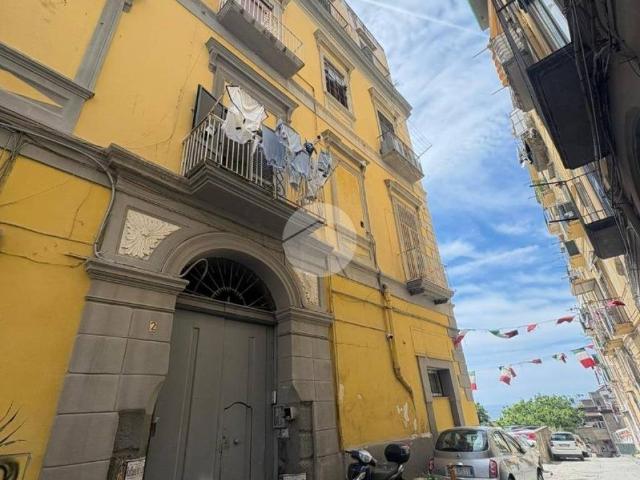 Appartamento in affitto a Torre del Greco, parzialmente arredato, balcone TrovaCasa