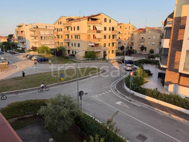Appartamento in affitto a Tortoreto via giolitti, arredato, box, terrazzo TrovaCasa