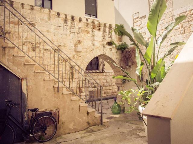 Appartamento in affitto a Trani vico Sant'Agata, arredato, ristrutturato, balcone TrovaCasa