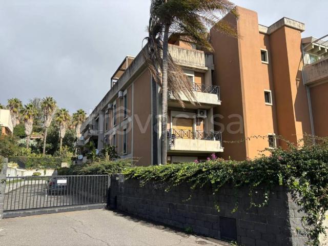 Appartamento in affitto a Tremestieri Etneo via Trinacria, 6, non arredato/vuoto, giardino privato, box TrovaCasa
