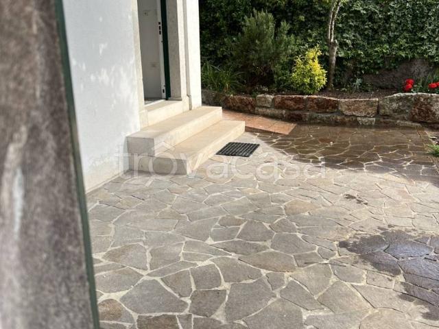 Appartamento in affitto a Trento salita Vittorio Largaiolli, non arredato/vuoto, giardino privato, zona servita TrovaCasa