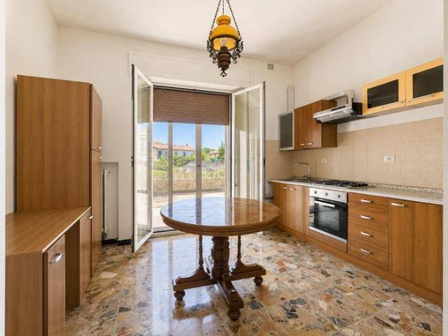Appartamento in affitto a Trecastelli AN