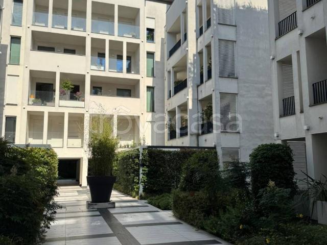 Appartamento in affitto a Treviglio via Antonio Locatelli, arredato, box, lavatrice TrovaCasa