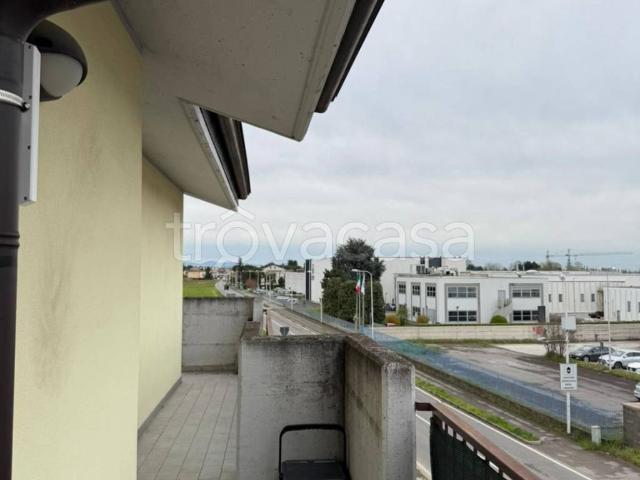 Appartamento in affitto a Treviglio via Giovanni Monzio Compagnoni, 1, arredato, periferica, posto auto coperto TrovaCasa