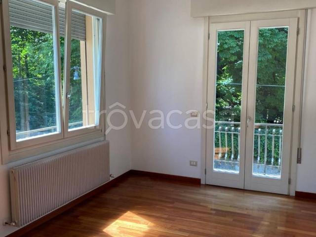 Appartamento in affitto a Treviso piazzale Bartolomeo Burchiellati, terrazzo TrovaCasa