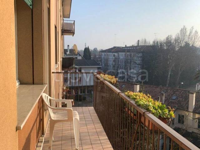 Appartamento in affitto a Treviso viale Monfenera, 25, arredato, box, terrazzo TrovaCasa