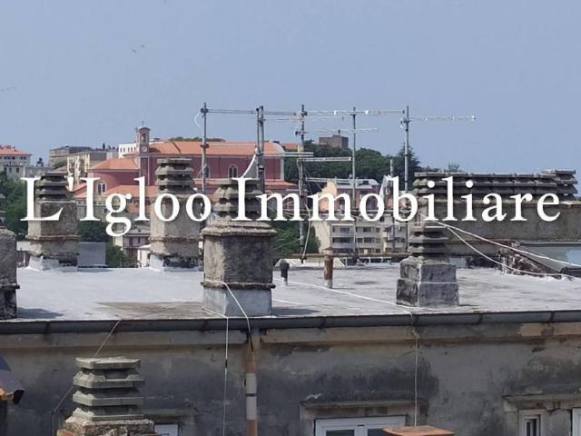 Appartamento in affitto a Trieste, arredato, riscaldamento autonomo, ultimo piano TrovaCasa